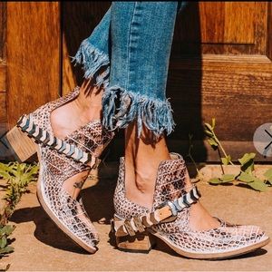 FREEBIRD by Steven “Blade” in Pink Snake